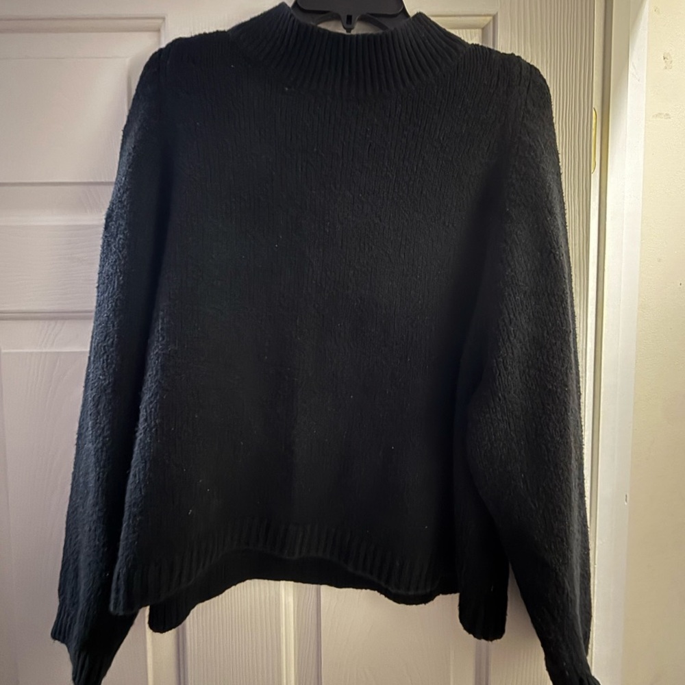 Old Navy Women's Black Turtleneck Sweater